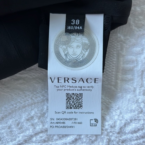 Authentic - NWT Versace black woven dress with iconic gold safety pins - Picture 10 of 13